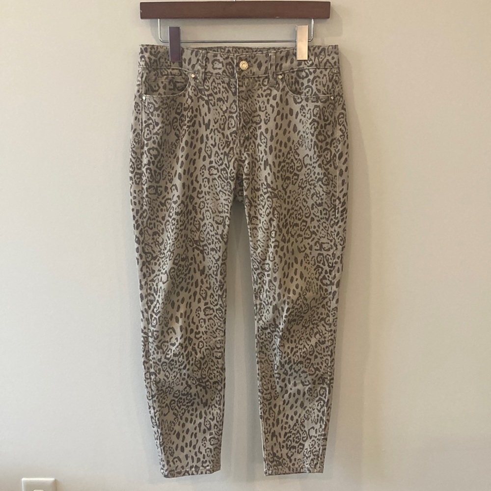 White House Black Market The Skinny Cropped Jean